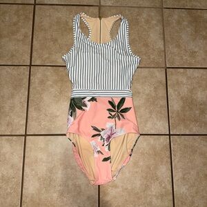 Albion Island Fever Floral Stripe
Castaway One Piece medium NWOT